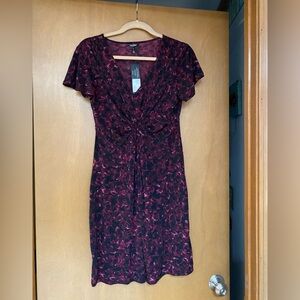 NWT Daisy Fuentes dress. Size Medium